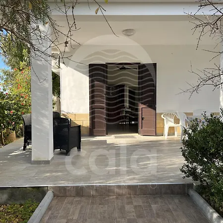 Chalet Nah - A 250m By Cala Salento Torre Lapillo